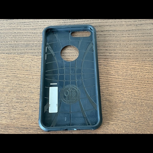 SPIGEN TOUGH ARMOR iPHONE 8 AND 7S PLUS CASE IN SATIN SILVER - Picture 10 of 14